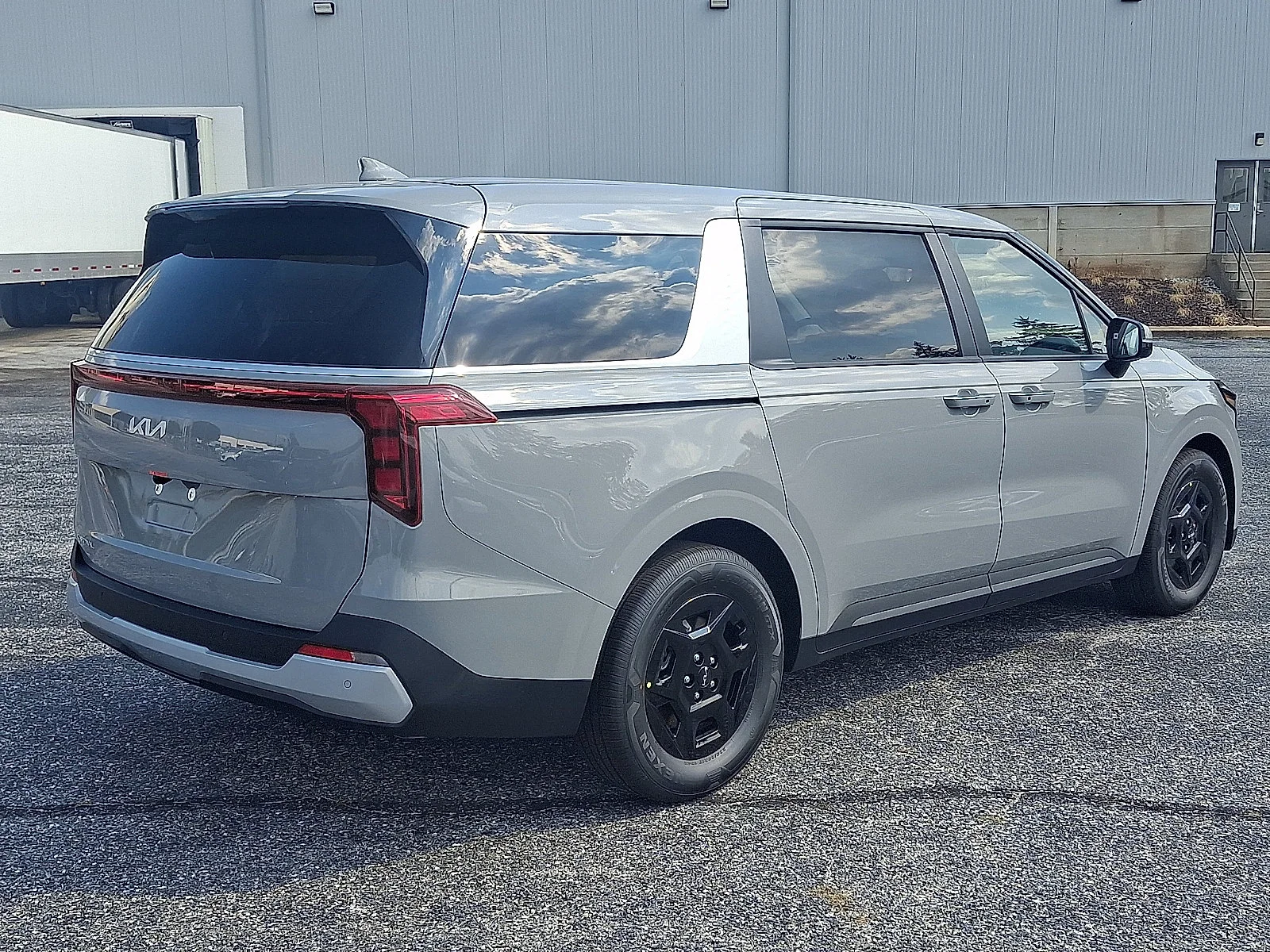 New 2027 Silver Kia LX image 3