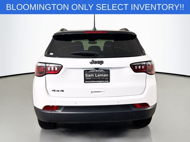 New 2026 Bright White Clear-Coat Exterior Paint Jeep Limited image 6