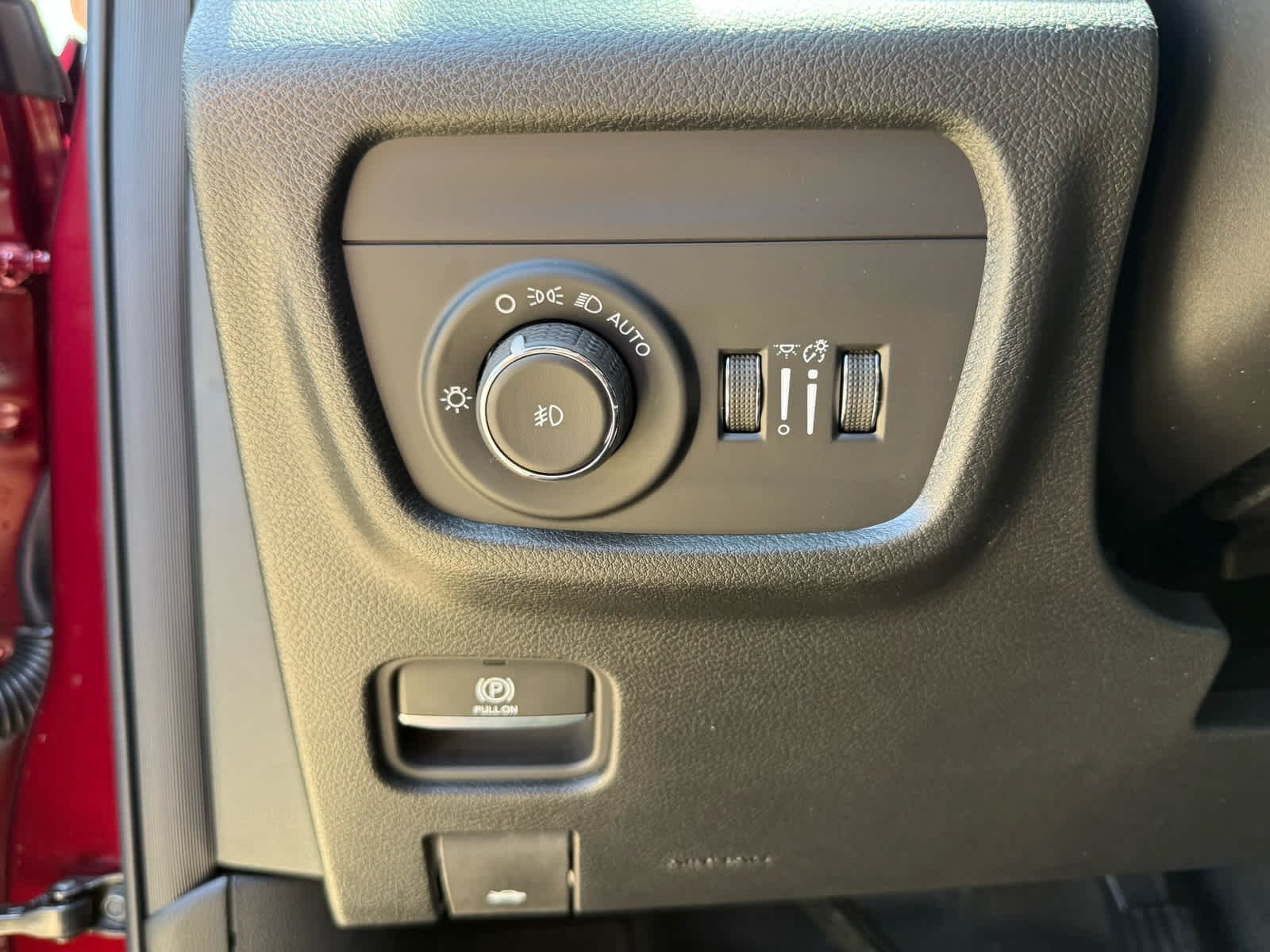 New 2026 Velvet Red Pearl-Coat Exterior Paint Jeep Limited image 19