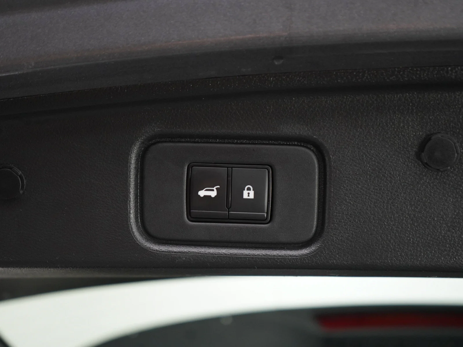 Used 2023 Gun Metallic/Super Black Nissan SL image 18