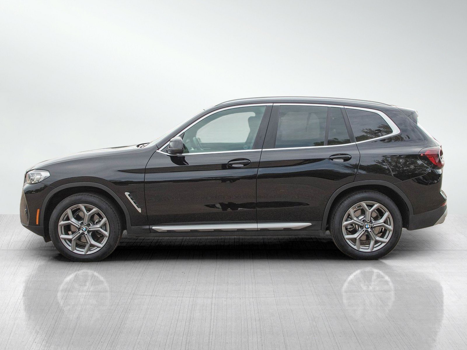 Used 2024 BMW X3 30i with VIN 5UX53DP05R9U76262 for sale in Minneapolis, Minnesota
