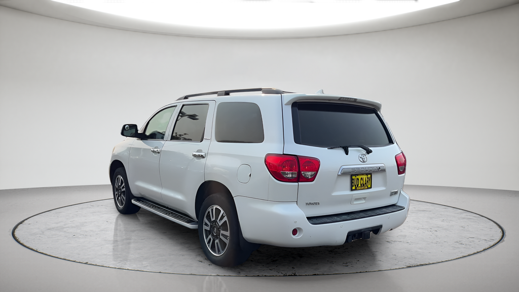 Used 2010 White Toyota Platinum image 7