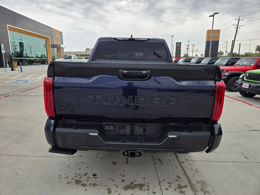 Used 2023  Toyota SR5 image 4