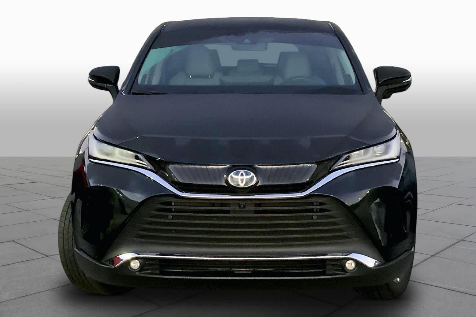 Used 2024 Titanium Glow Toyota LE image 4
