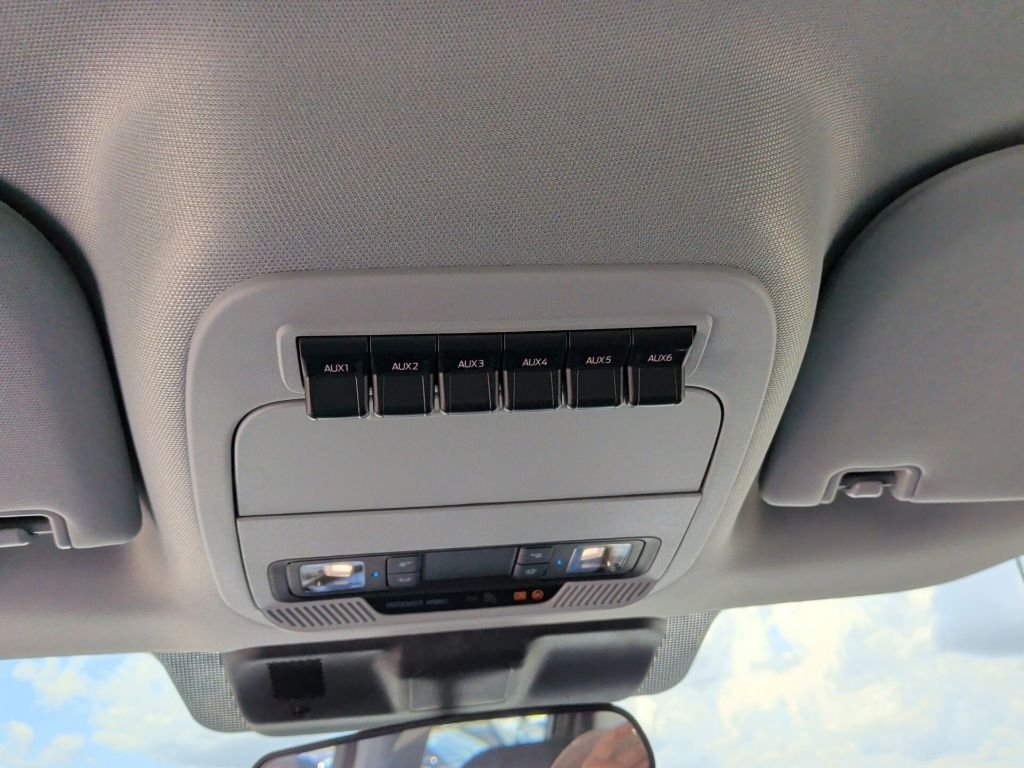 New 2026 Oxford White Ford F-350® XL image 20