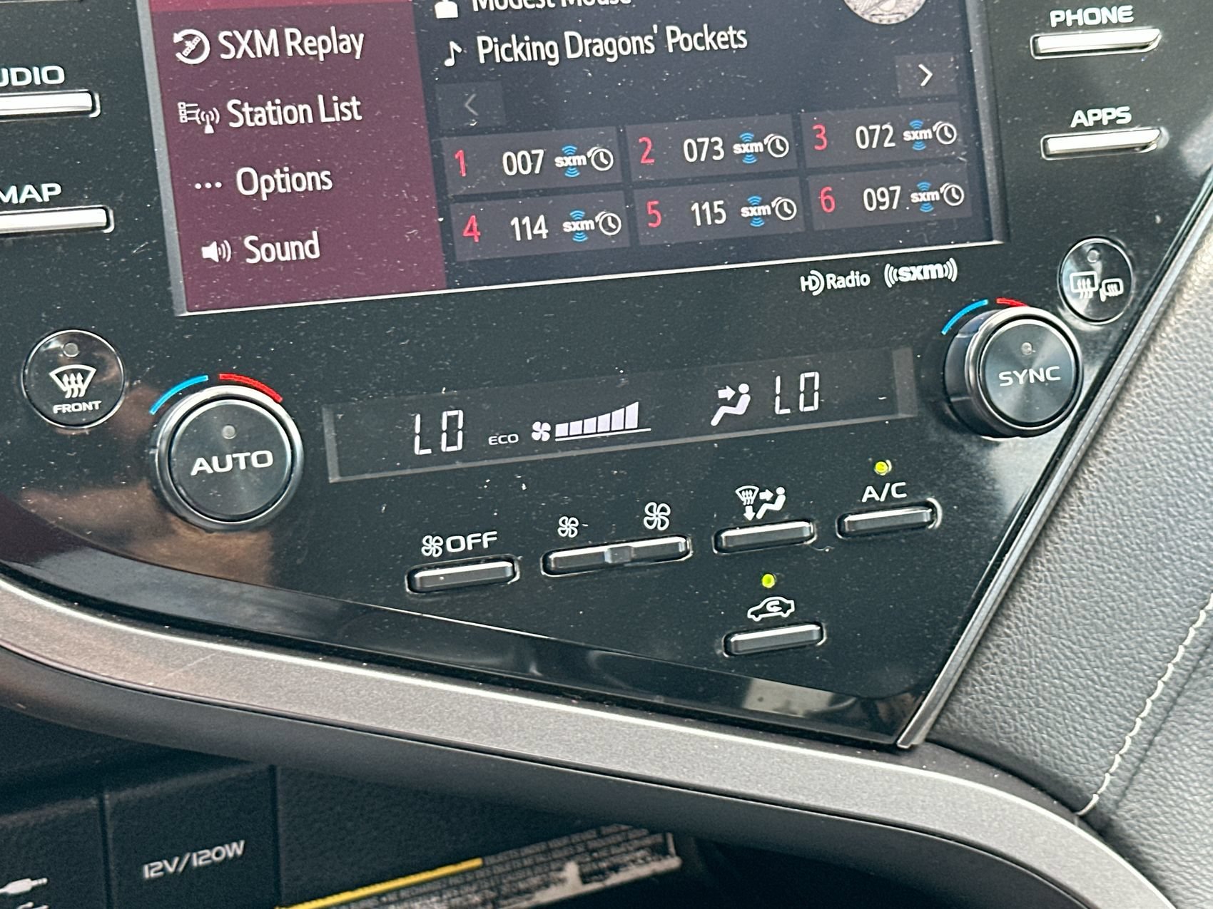 Used 2019 Pearl Toyota XSE image 18