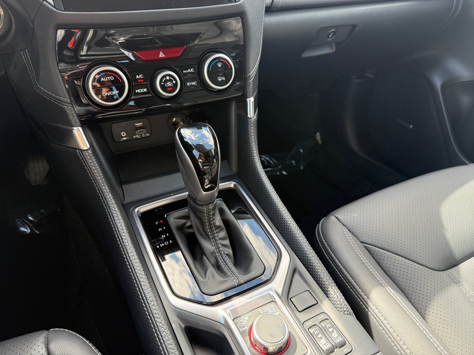 Used 2023 Ice Silver Metallic Subaru Touring image 13