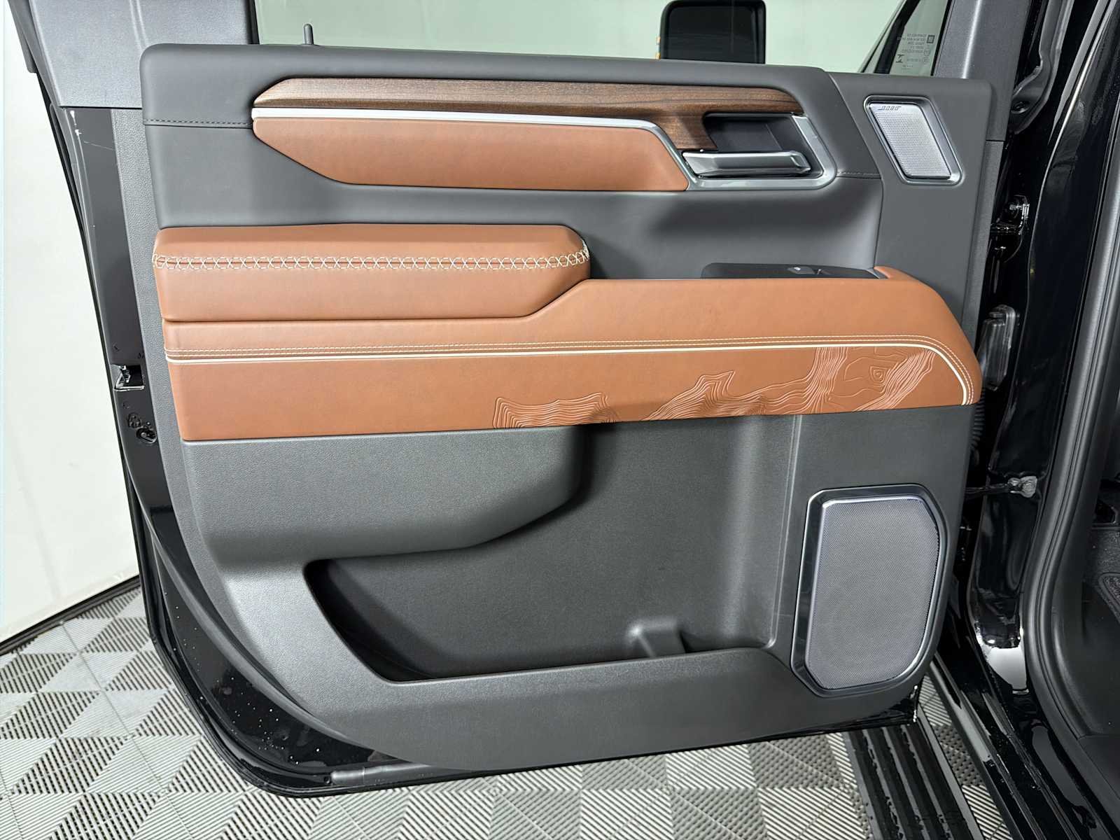 2026 GMC Sierra 2500HD Denali Ultimate - Photo 20