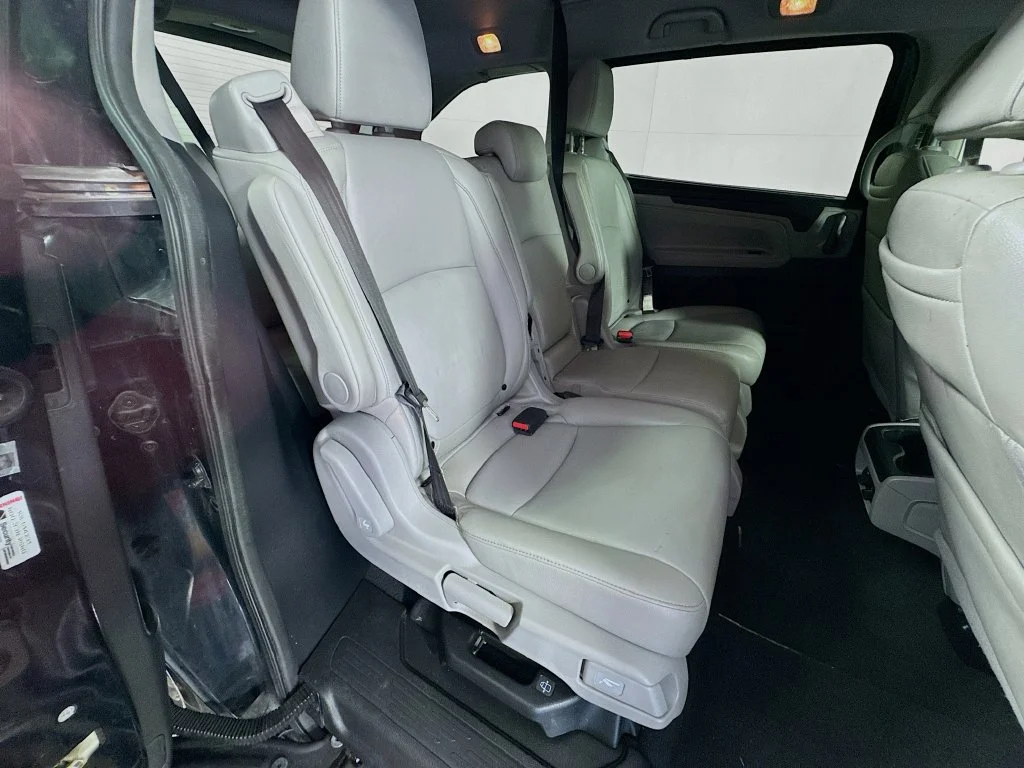 Certified Used 2019 Crystal Black Pearl Honda Touring image 40