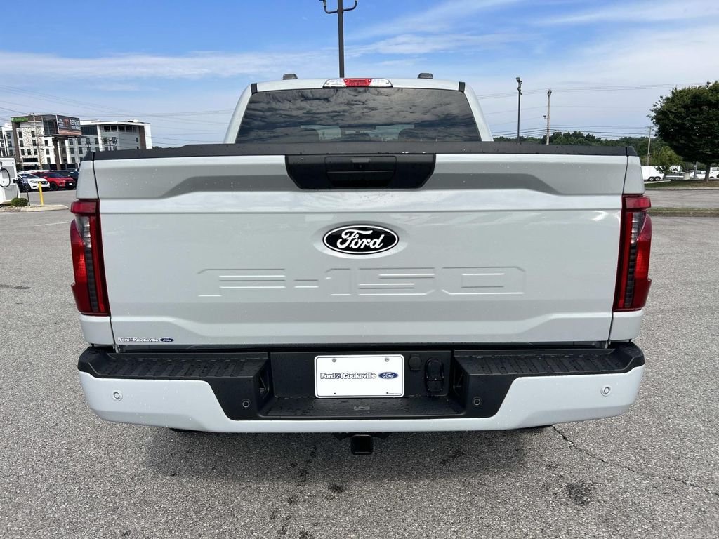 New 2026 Avalanche Ford XLT image 5