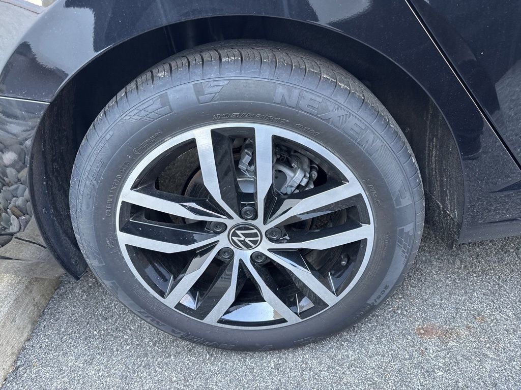 2025 Volkswagen Jetta SE - Photo 11