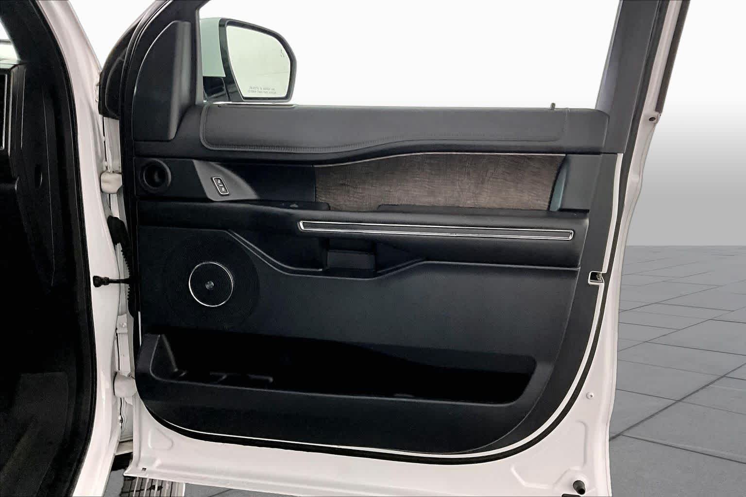 Used 2019 Oxford White Ford Limited image 21