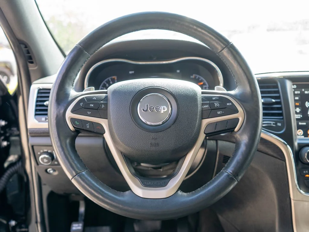 Used 2015 Black Jeep Altitude image 15