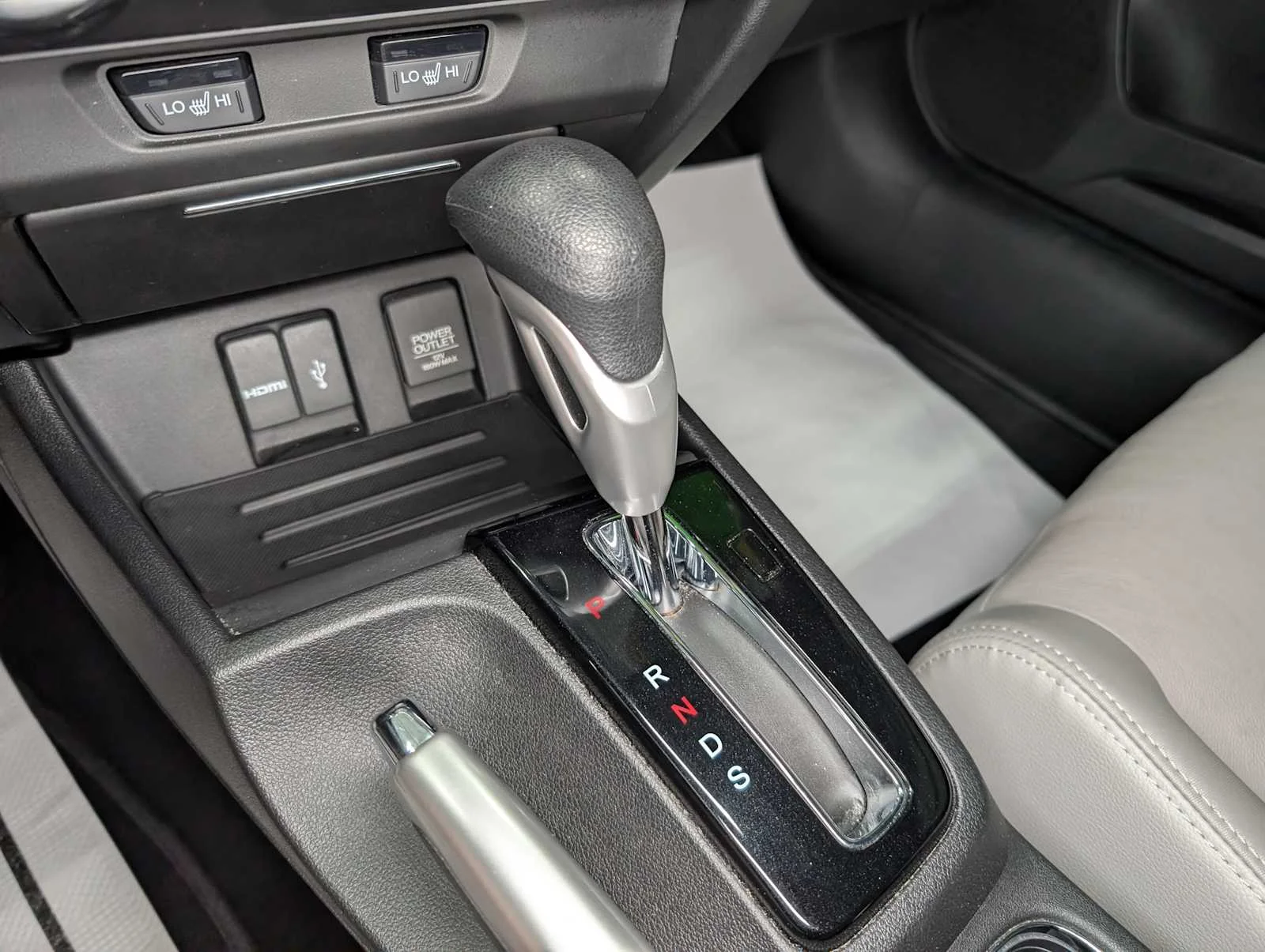 Used 2014  Honda EX-L image 28