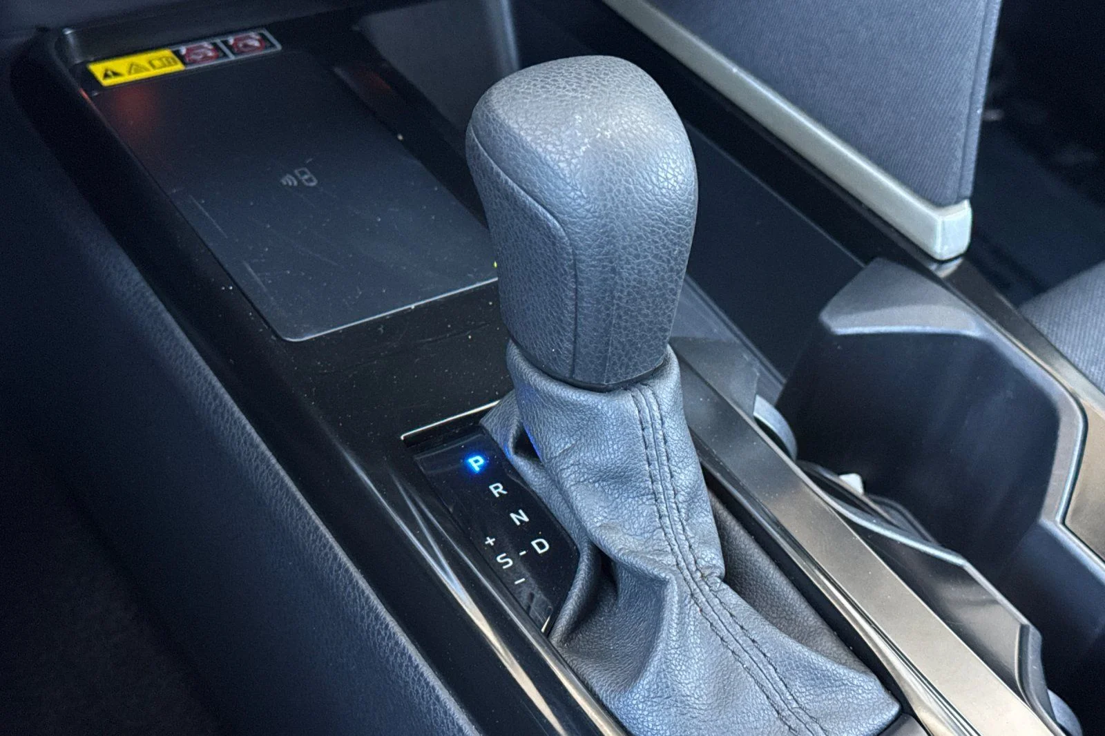 Used 2025 Silver Toyota LE image 21