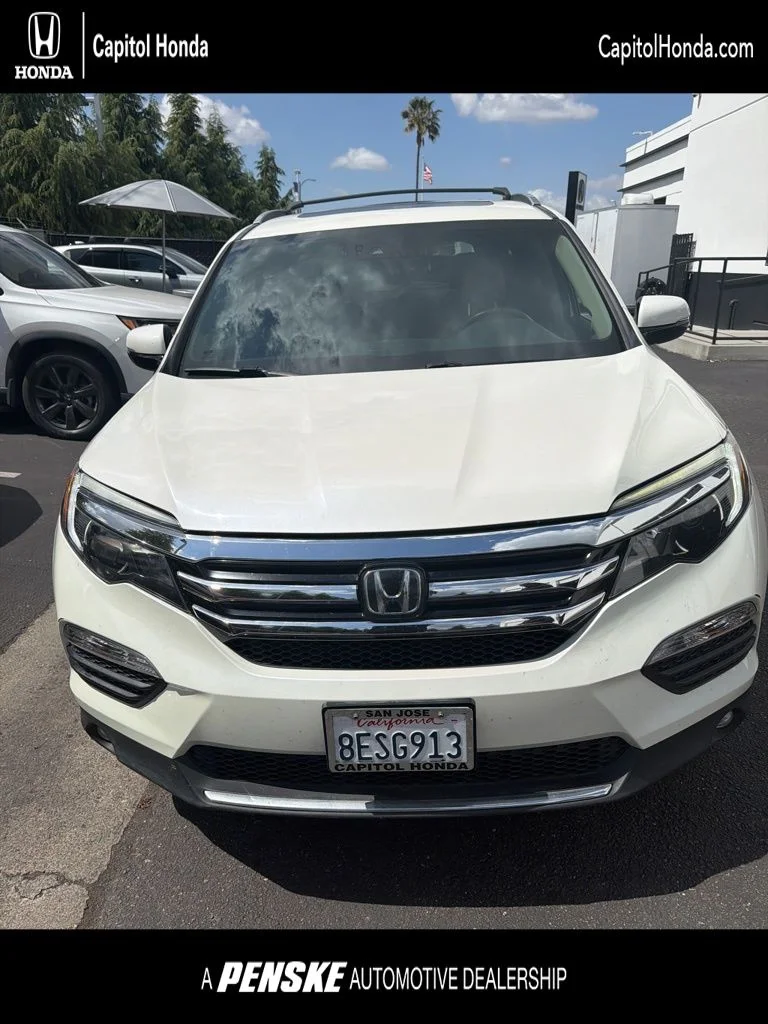 2016 Honda Pilot 4WD Elite's photo