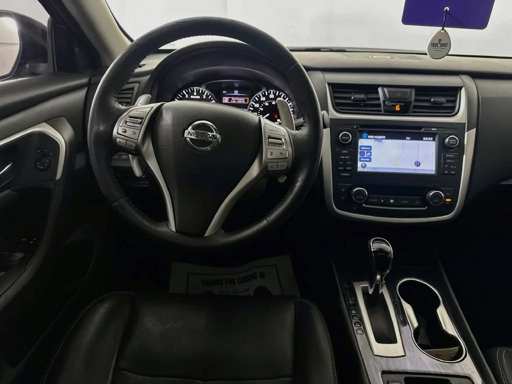 Used 2016 Black Nissan 3.5 SL image 28
