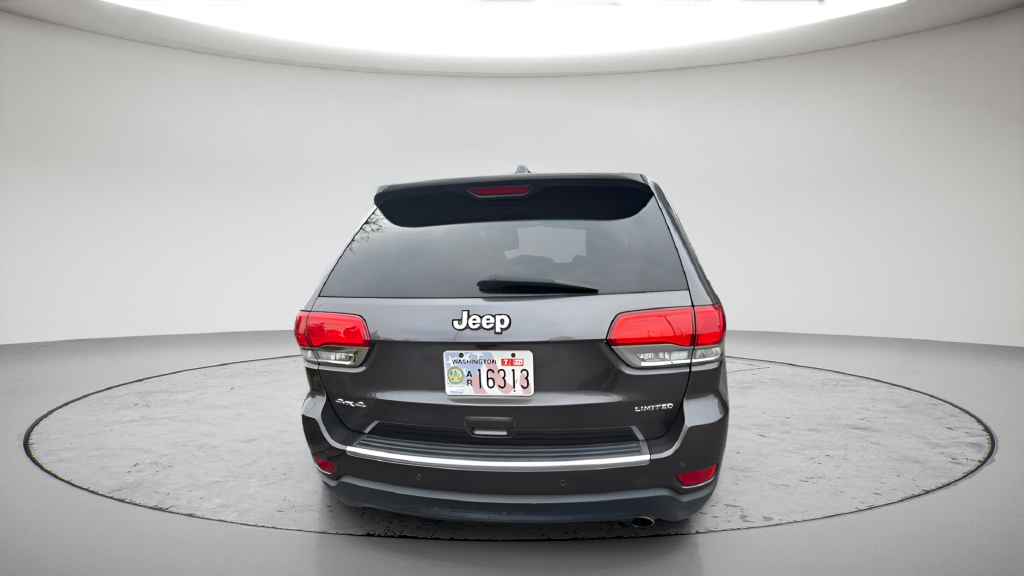 Used 2018 Gray Jeep Limited image 8