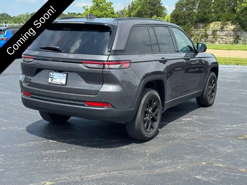 Certified Used 2024 Gray Jeep Altitude X image 3