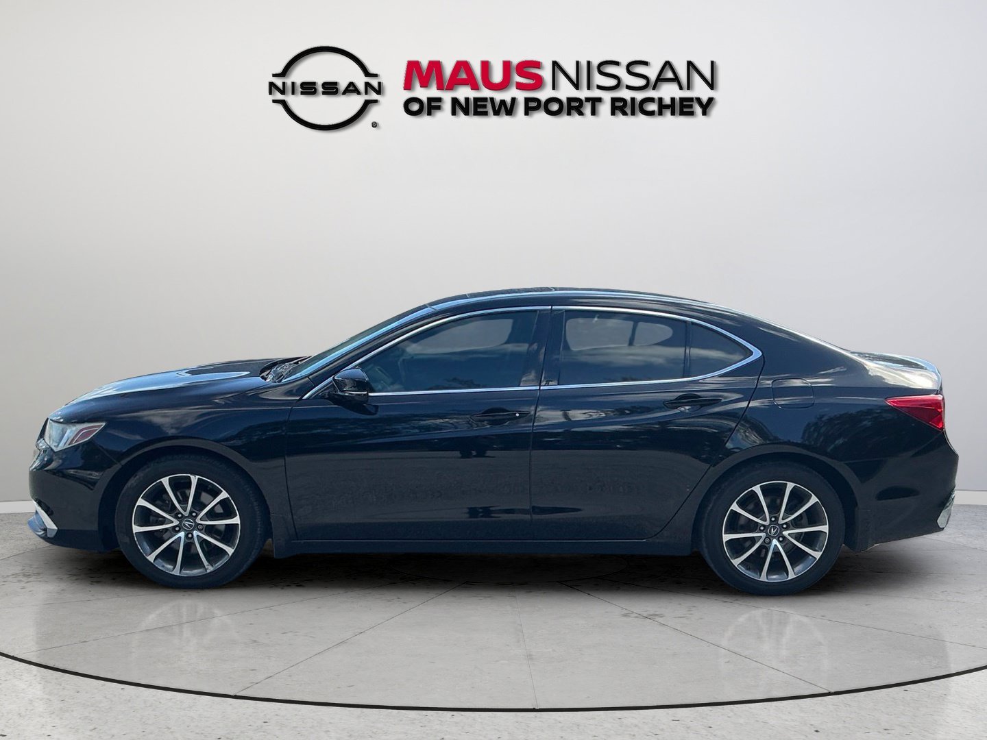 Used 2018 Black Acura 3.5L V6 image 5