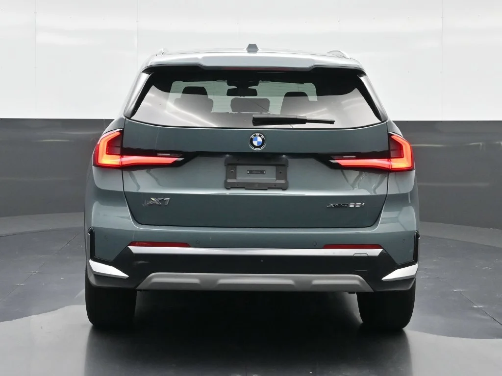 Certified Used 2023 Green BMW xDrive28i image 7