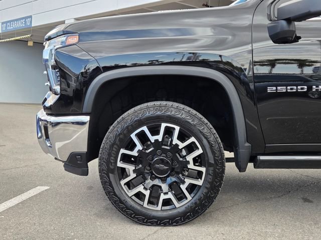 2025 Chevrolet Silverado 2500HD LTZ - Photo 9