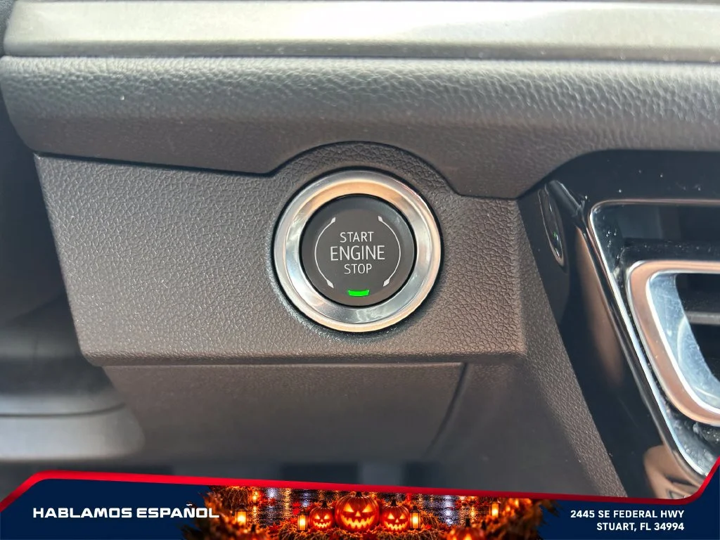 Used 2026 Summit White Chevrolet LT image 23