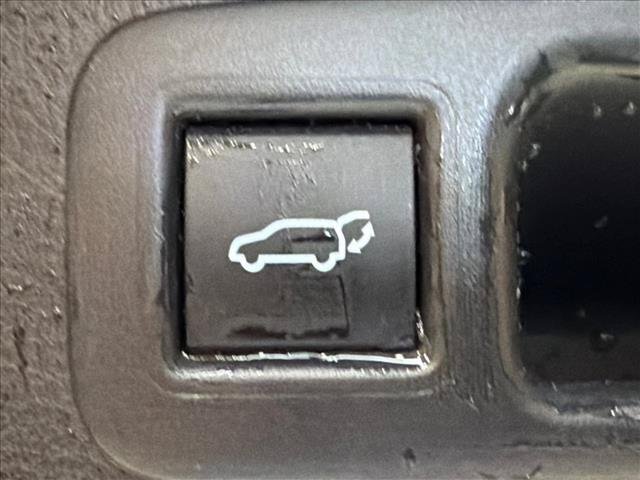 Certified Used 2026 RUBY FLARE PEARL Toyota  image 20