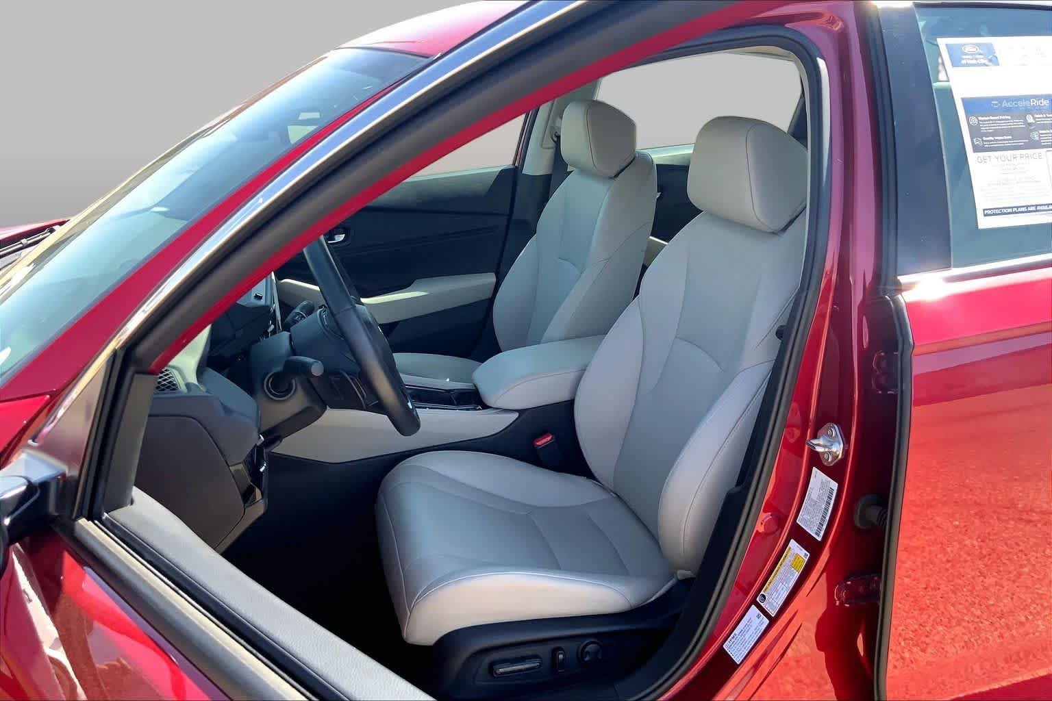 Used 2026 Radiant Red Metallic Honda EX-L image 8