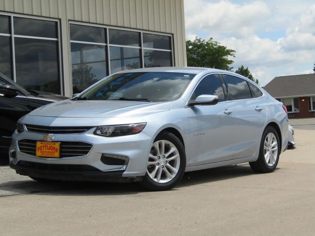 Used 2018 Blue Chevrolet LT image 12