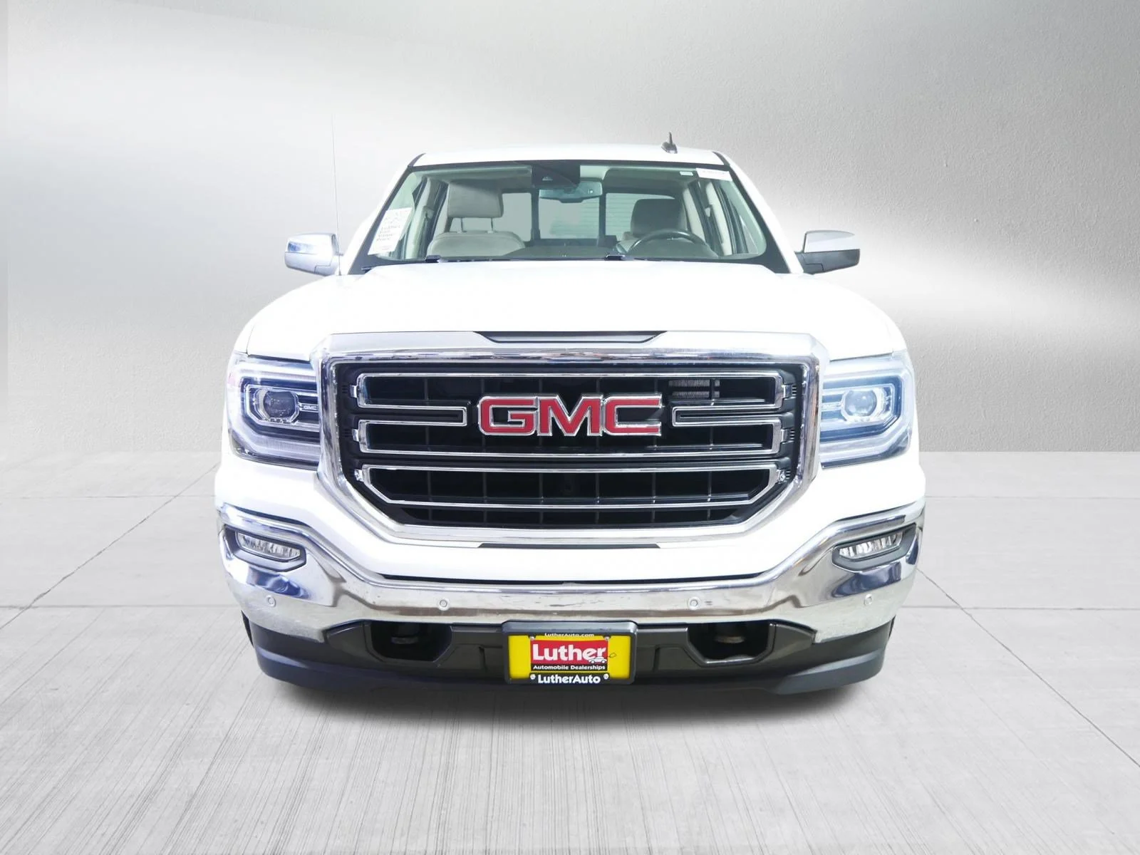 Used 2018 GMC Sierra 1500 SLT with VIN 3GTU2NEJXJG584494 for sale in Brooklyn Center, Minnesota