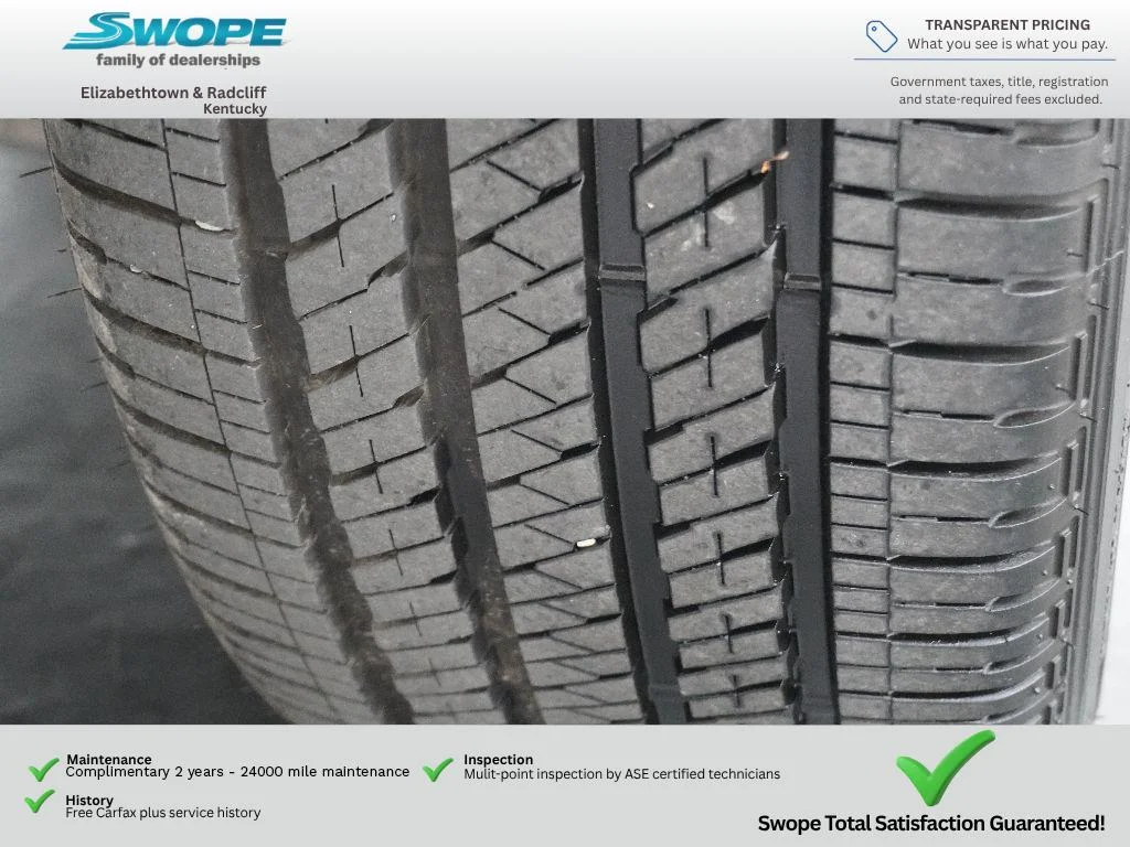 Used 2019 Diamond Black Crystal Pearlcoat Jeep Altitude image 30