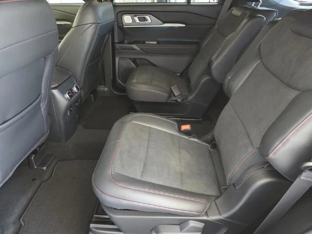 New 2027 Star White Metallic Tri-Coat Ford ST image 26