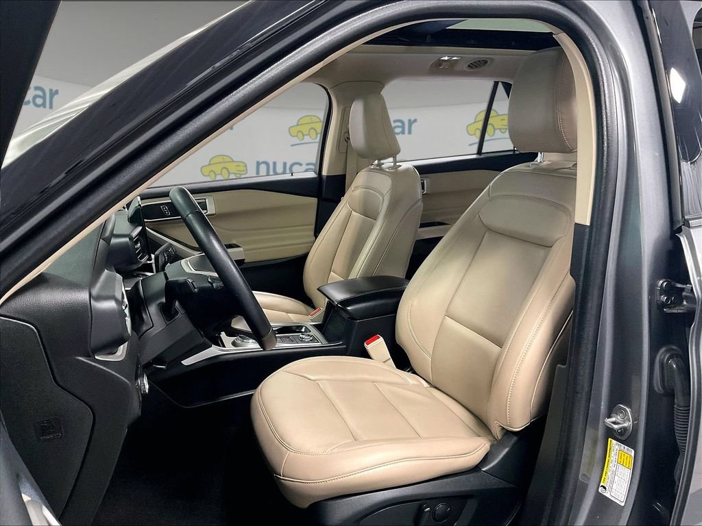 Used 2023 Gray Ford XLT image 10