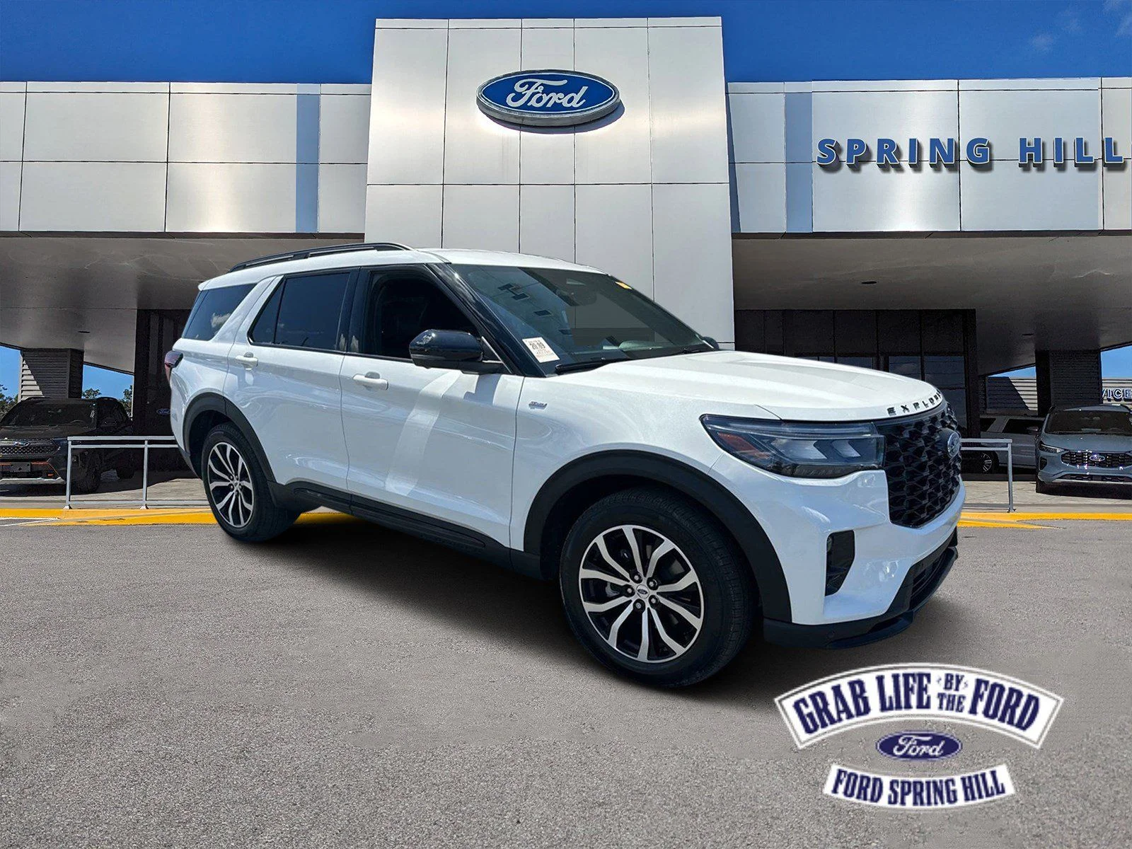 2025 Ford Explorer ST-LINE RWD (PL535)'s photo