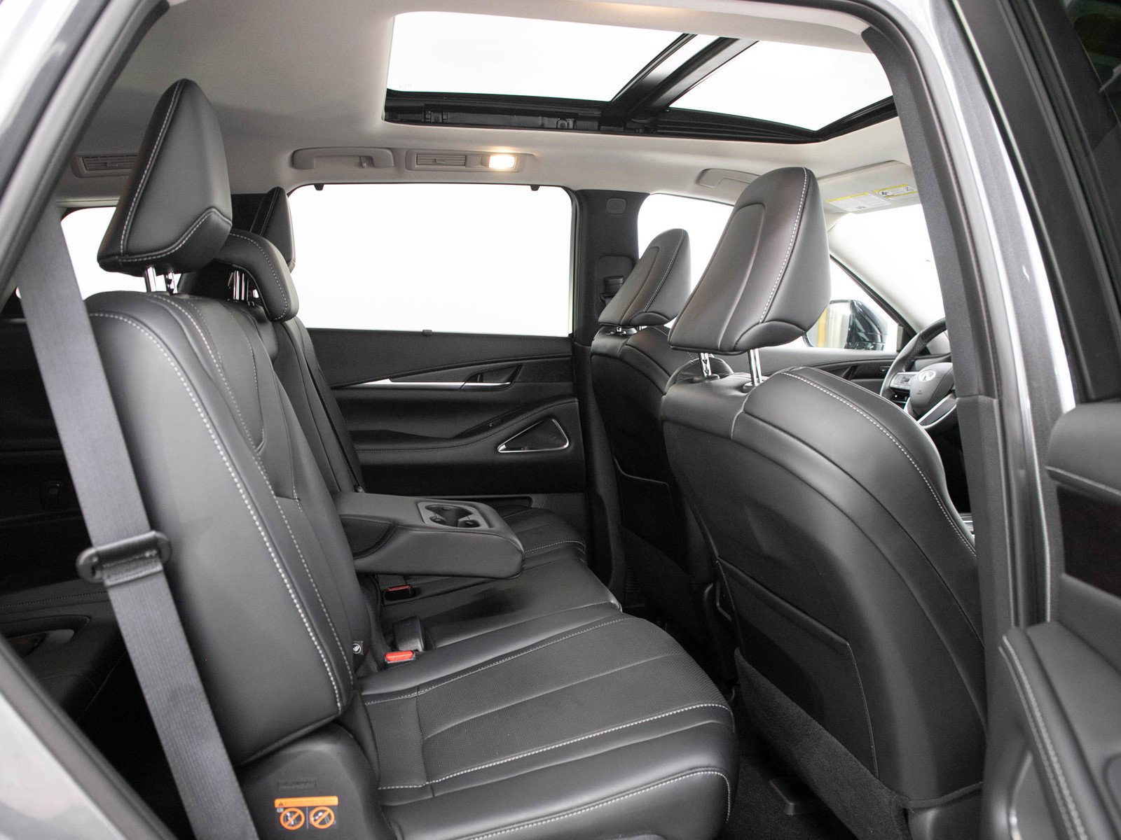 Used 2023 Graphite Shadow INFINITI Sensory image 14