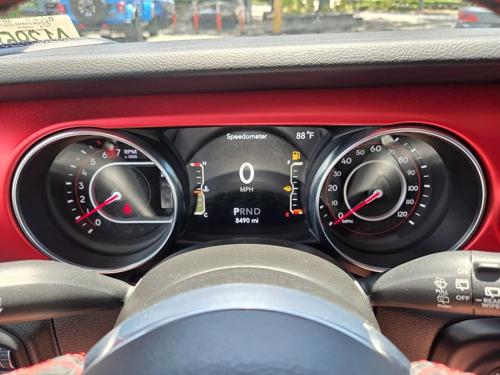 Used 2022 Gray Jeep Rubicon image 27