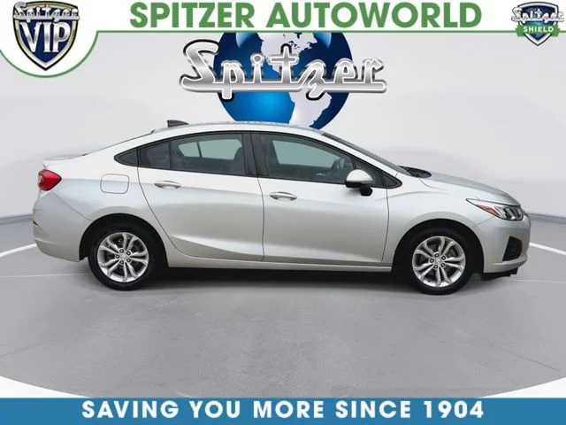 Used 2019 Silver Chevrolet LS image 10