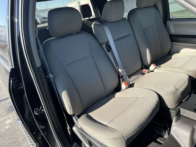 Used 2019 Black Ford XLT image 27