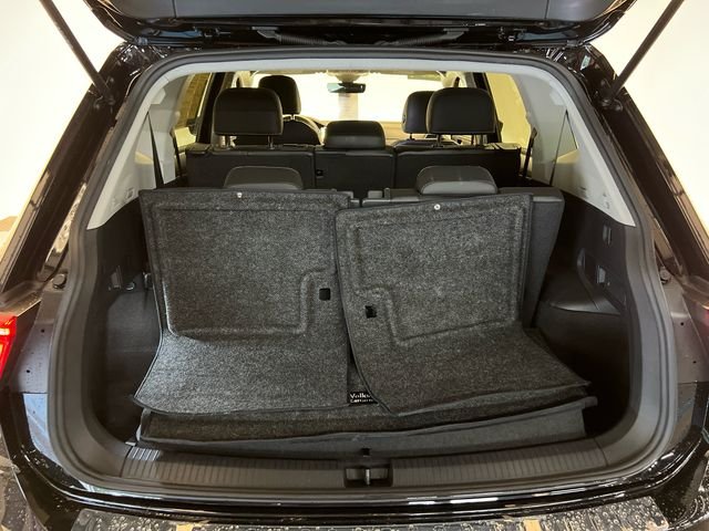 Certified Used 2023 Black Volkswagen 2.0T SE image 5