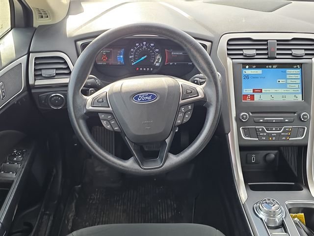 Certified Used 2018 White Gold Metallic Ford SE image 54