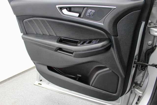 Used 2015 Ingot Silver Metallic Ford Sport image 13