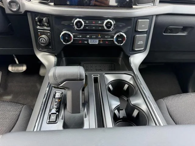 New 2026 Carbonized Gray Metallic Ford XLT image 38
