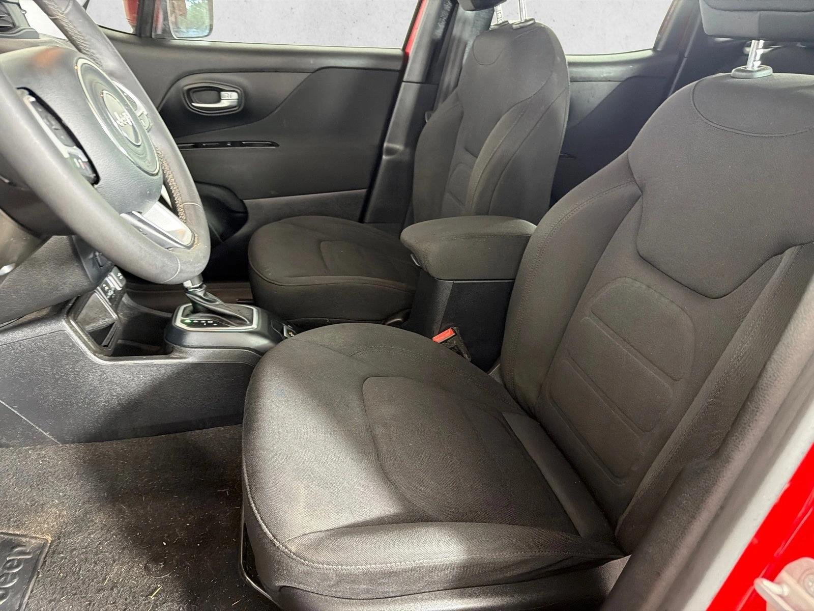 Used 2020 Colorado Red Clearcoat Jeep Latitude image 9
