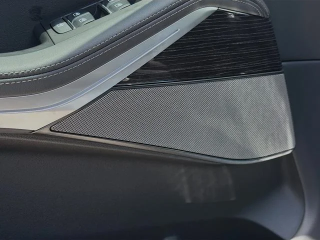 New 2026 Black Sapphire Metallic BMW xDrive40i image 23
