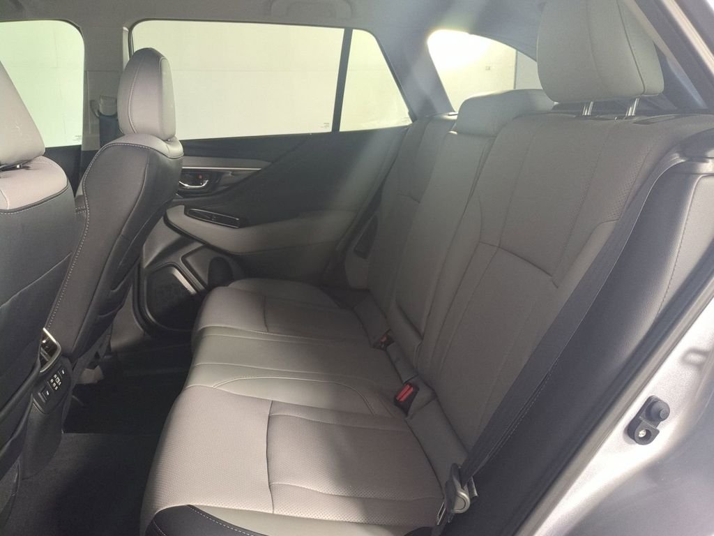 2025 Subaru Outback Limited - Photo 16