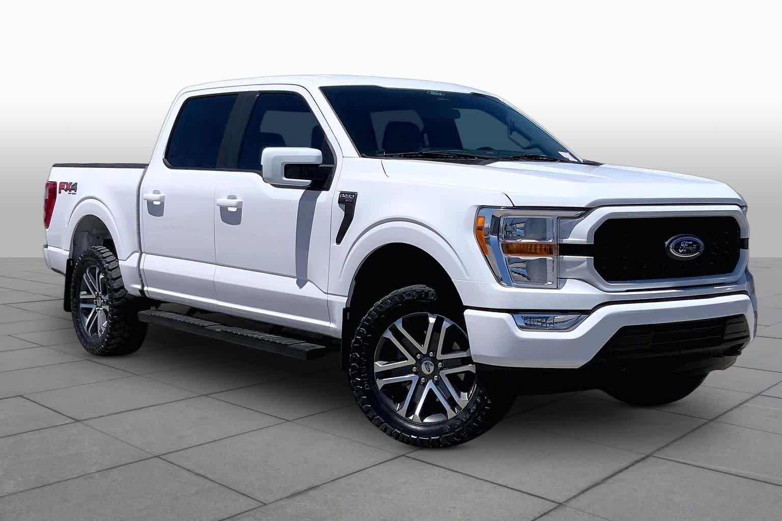 Used 2022 Oxford White Ford XL image 3
