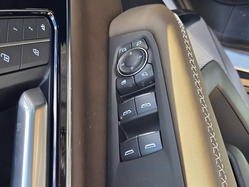 2026 GMC Yukon XL Denali Ultimate - Photo 25