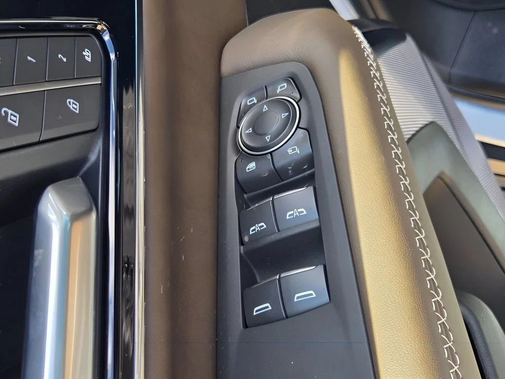 2026 GMC Yukon XL Denali Ultimate - Photo 25