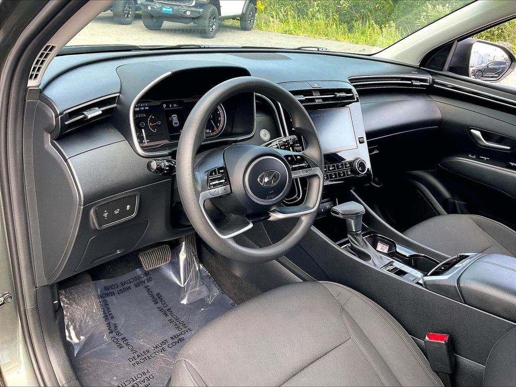 Used 2023 Amazon Gray Hyundai SEL image 8